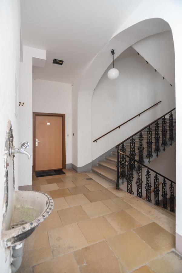 Appartamento Klein, Aber Fein In Zentraler Ruhelage Vienna Esterno foto